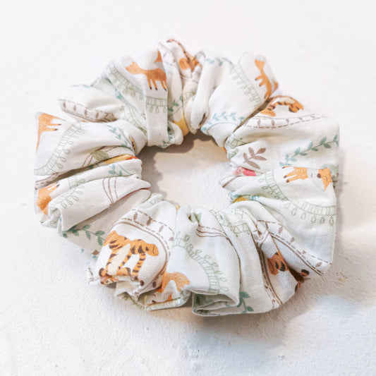 IN STOCK| Scrunchy- Pooh & Tigger