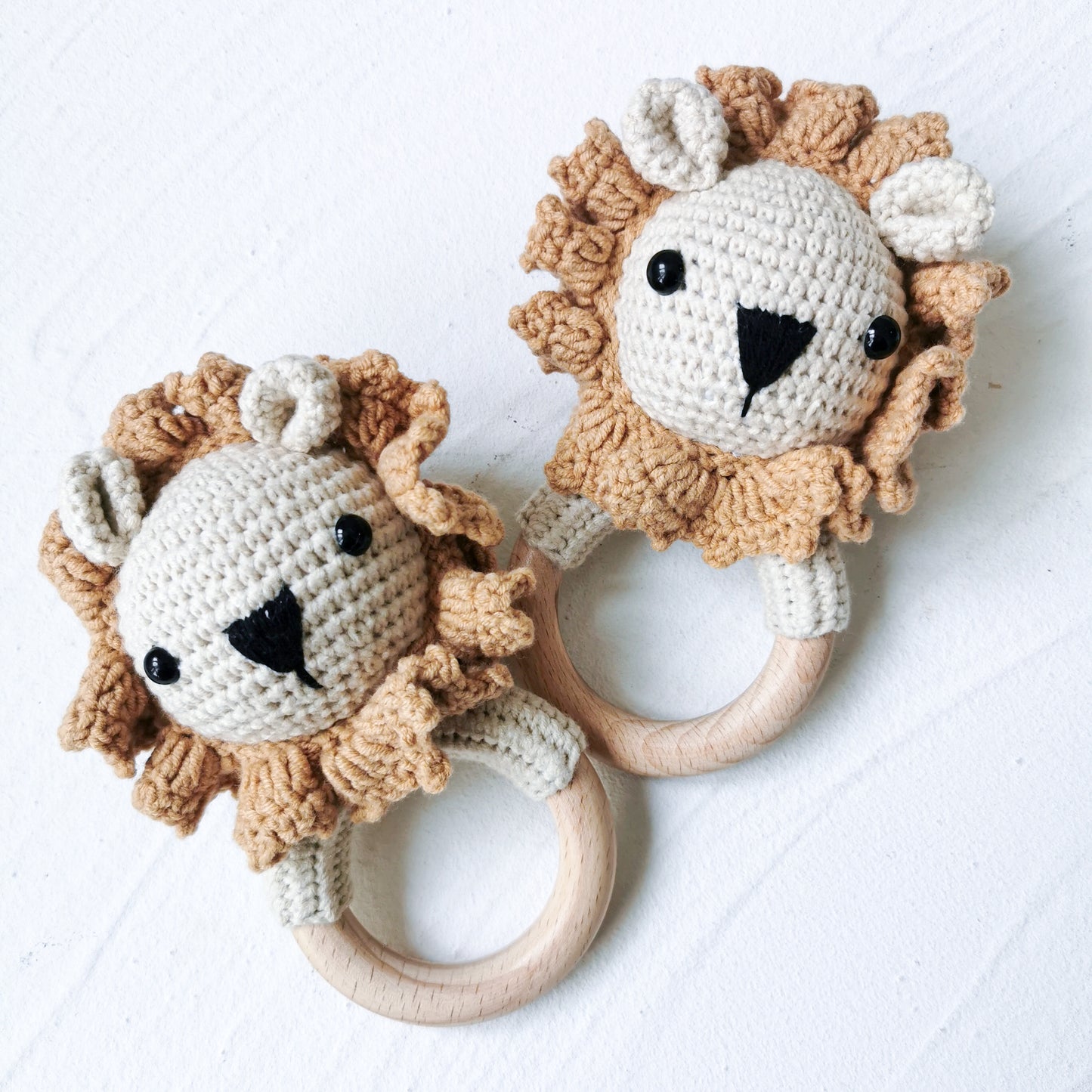 Crochet Wood Rattle| Lion (Organic Cotton)